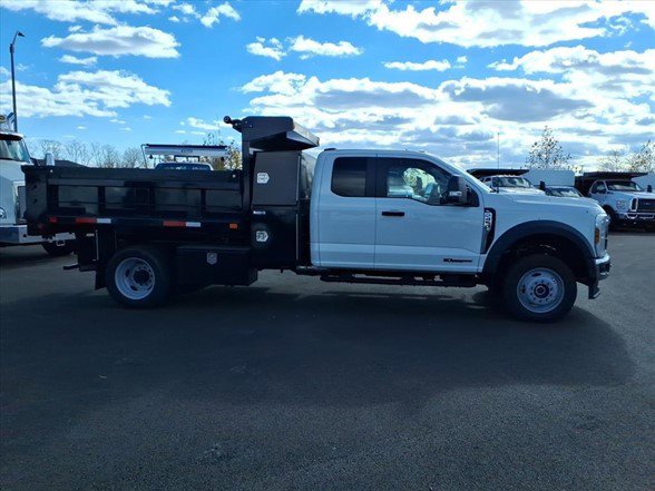 2026 Ford F-450 Super Duty Chassis Cab XL - Photo 2