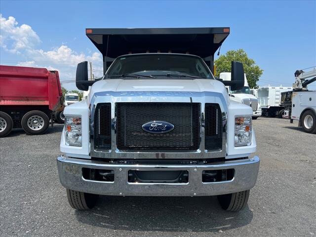 2024 Ford F-650 Base photo 2