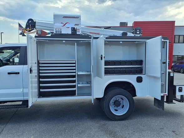 2025 Ford F-600 Super Duty Chassis Cab XL - Photo 10