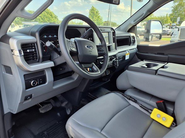 2026 Ford F-450 Super Duty Chassis Cab XL - Photo 14