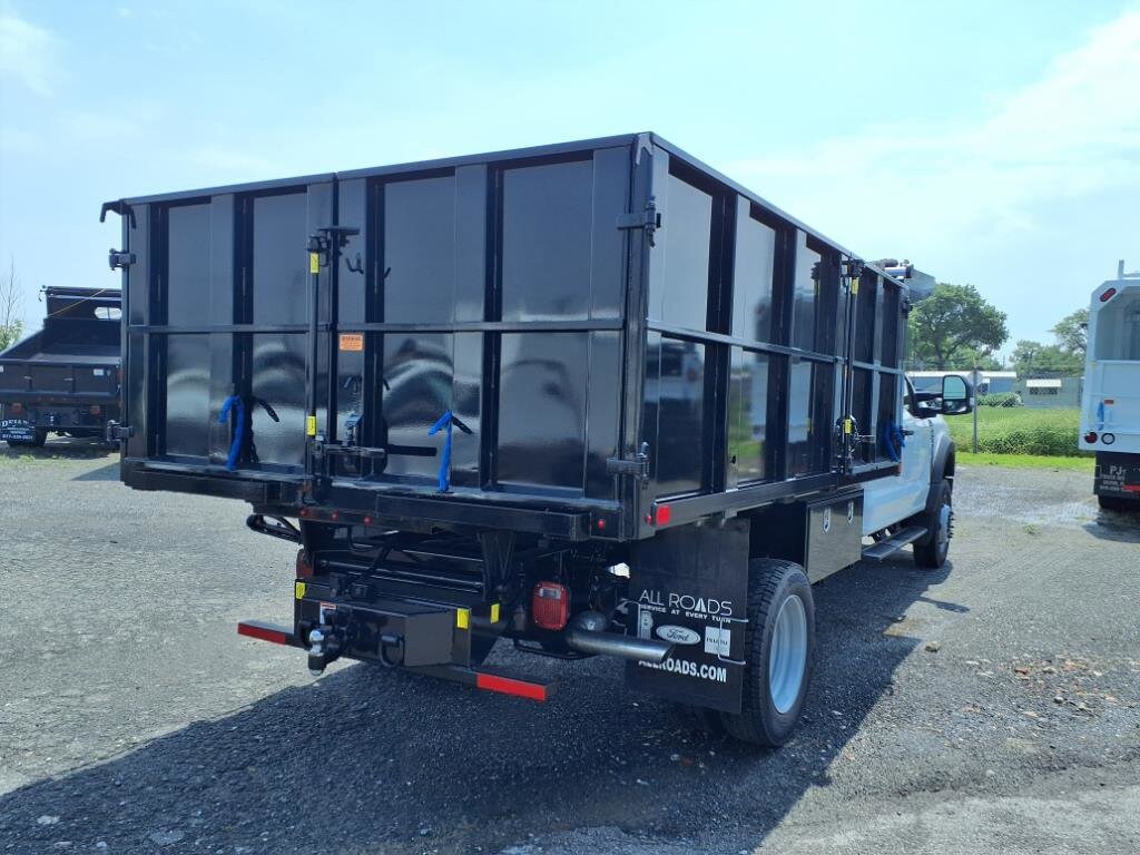 2025 Ford F-450 photo 3