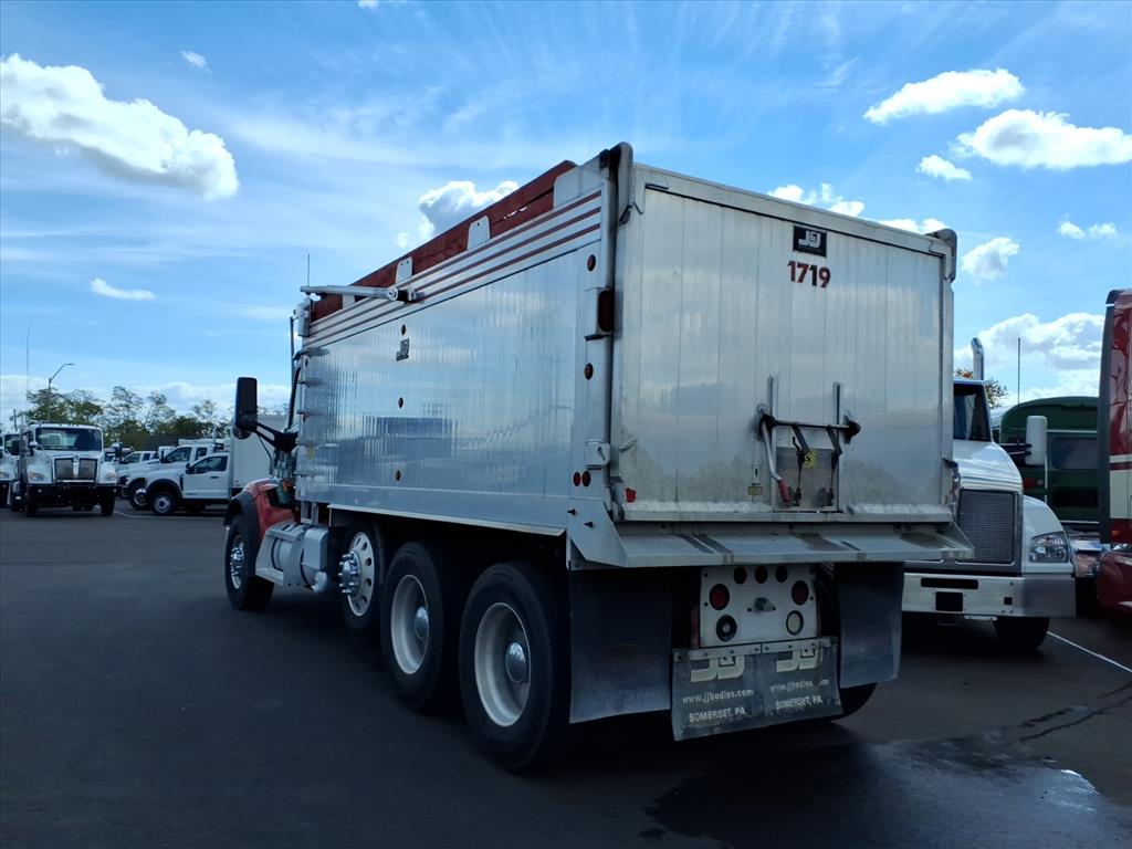 2017 Peterbilt 567 photo 4