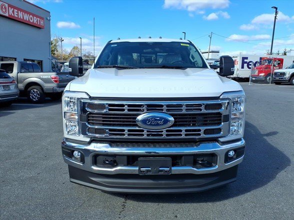 2026 Ford F-350 Super Duty Chassis Cab XL - Photo 7