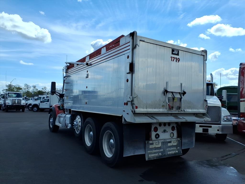 2016 Peterbilt 567 photo 4