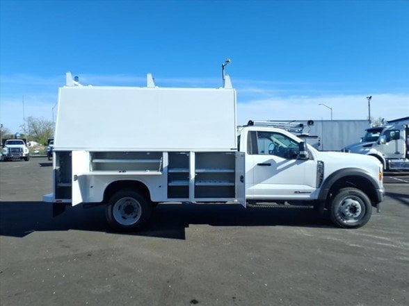 2025 Ford F-550 Super Duty Chassis Cab XL - Photo 4