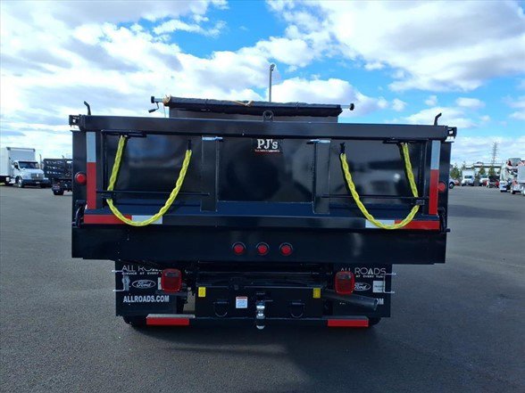 2026 Ford F-450 Super Duty Chassis Cab XL - Photo 4