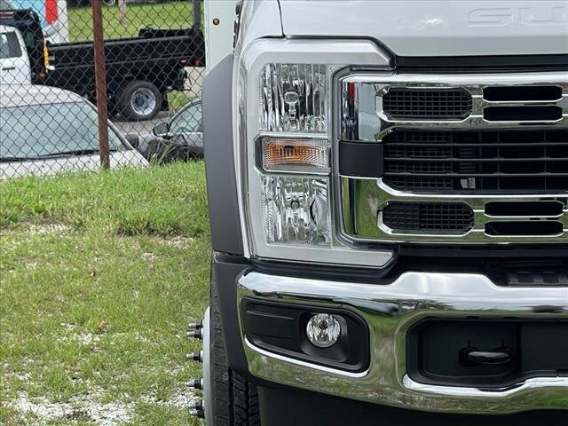 2024 Ford F-550 photo 3