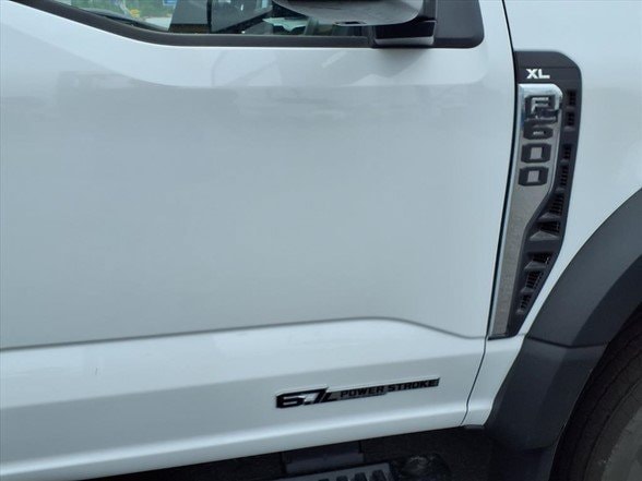 2026 Ford F-600 Super Duty Chassis Cab XL - Photo 9