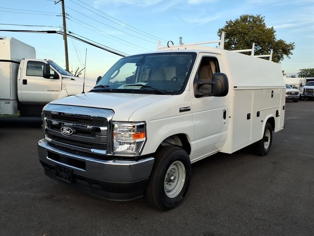 New 2027 Ford E-350 Cutaway Base Truck