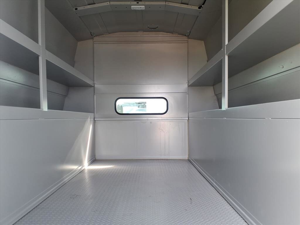 2025 Ford F-550 photo 4