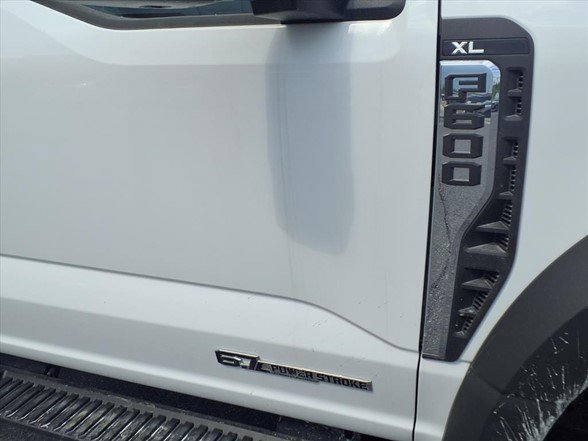 2025 Ford F-600 Super Duty Chassis Cab XL - Photo 13