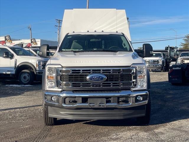 2024 Ford F-550 photo 3