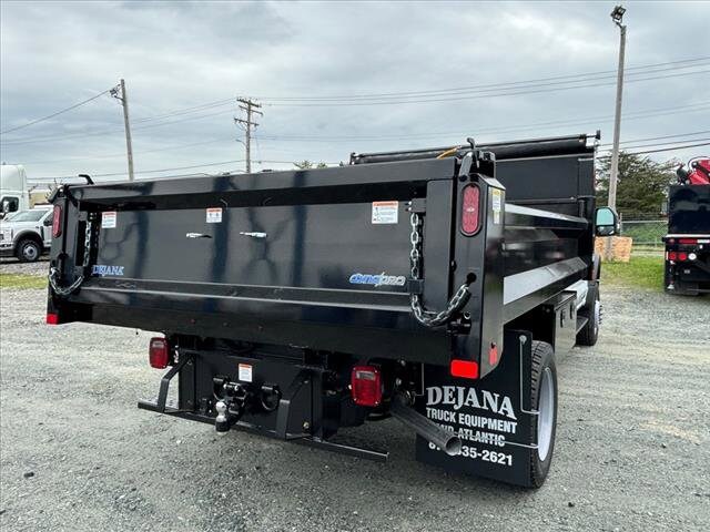 2024 Ford F-550 photo 4