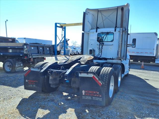 2021 Kenworth T680 photo 3