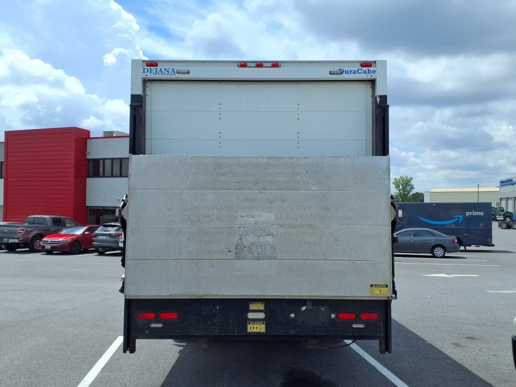 Used 2017 Ford E-350 Cutaway Base E-350 SD 138 in. WB DRW Cutaway Chassis