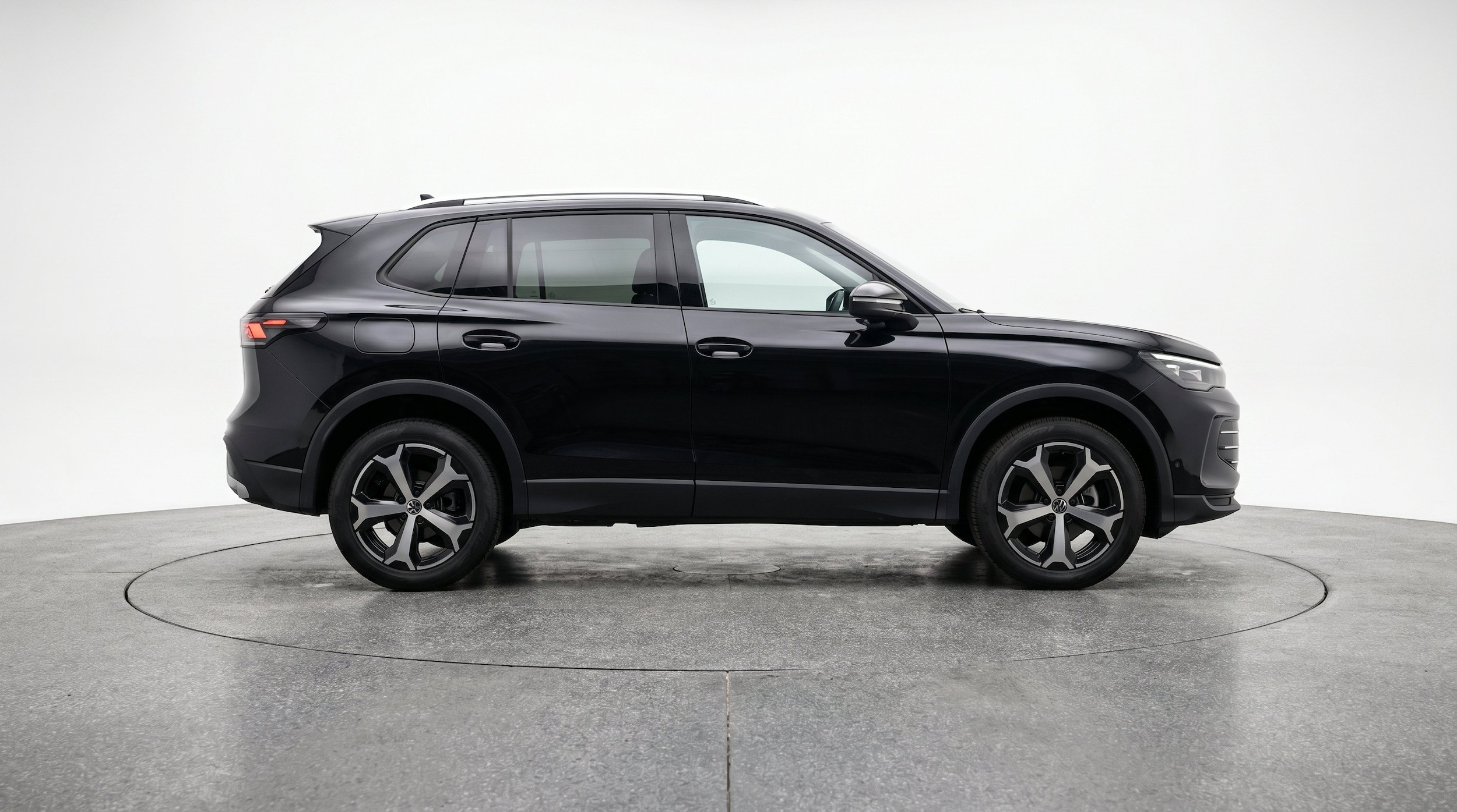 Thumbnail: 2026 Volkswagen Tiguan - 11