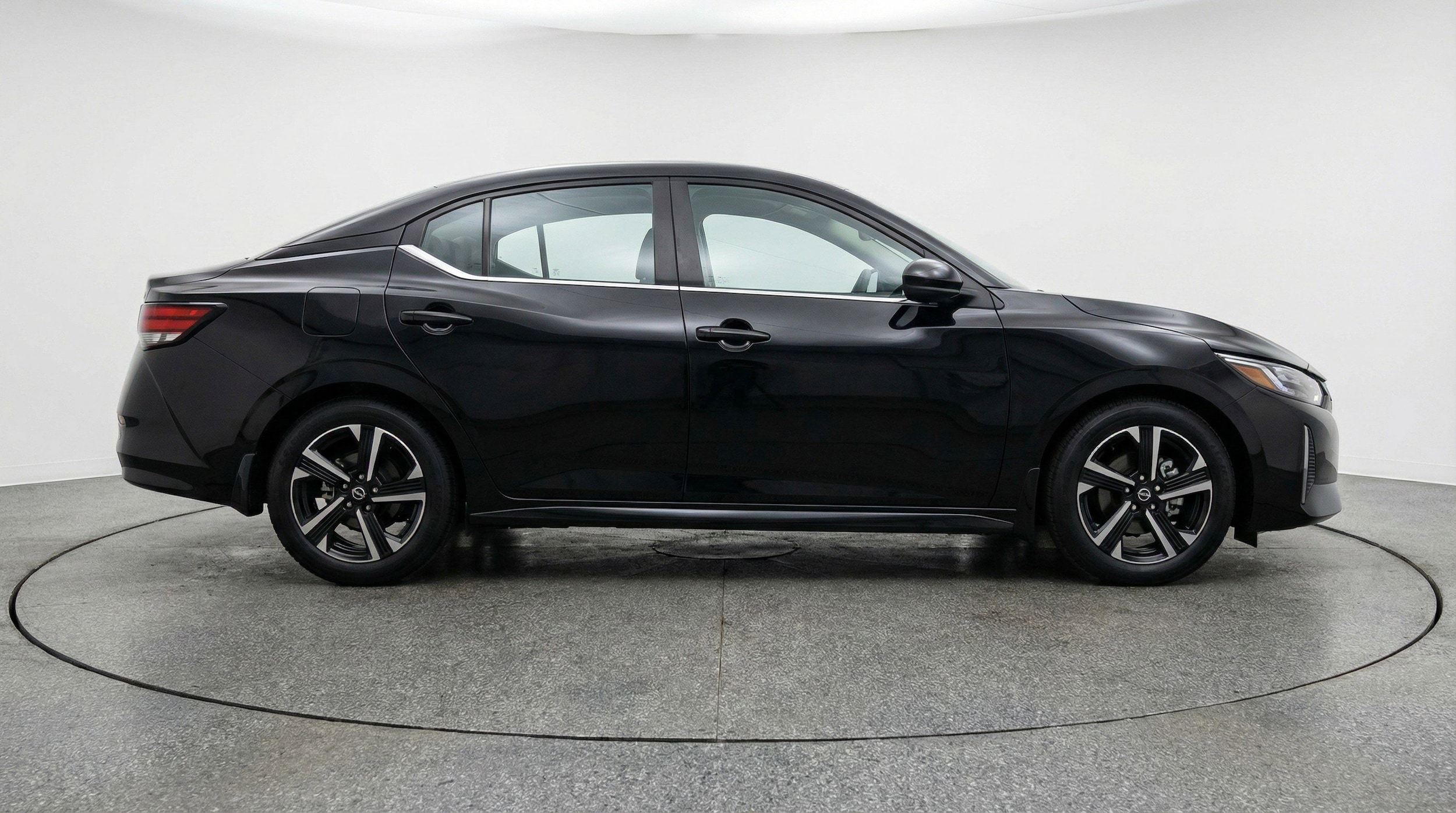 Thumbnail: 2025 Nissan Sentra - 11