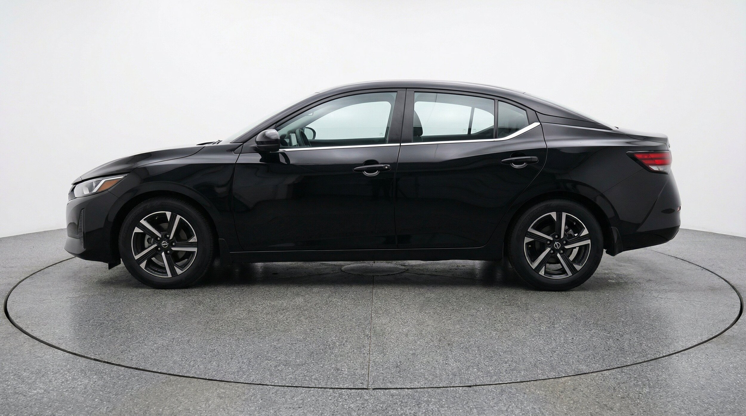 Thumbnail: 2025 Nissan Sentra - 5