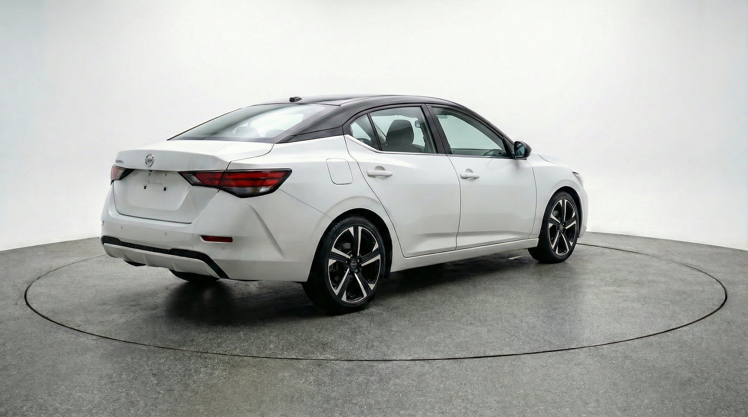 Thumbnail: 2025 Nissan Sentra - 9