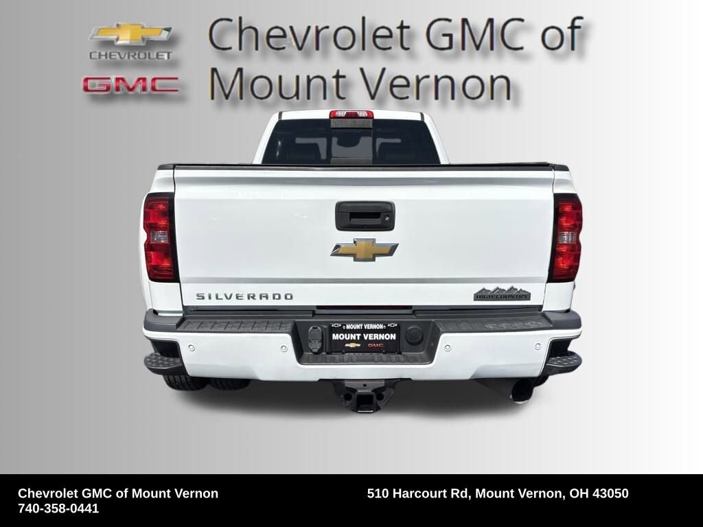 2015 Chevrolet Silverado 3500HD High Country photo 4