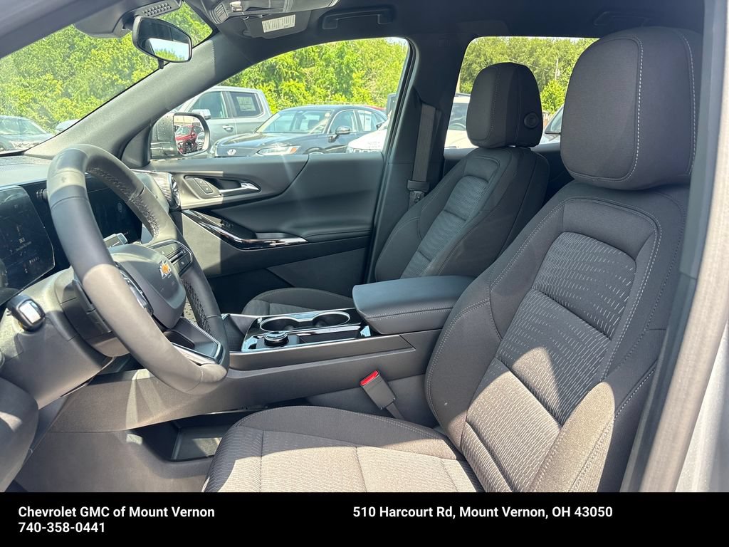 2027 Chevrolet Equinox LT - Photo 11