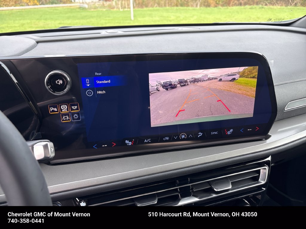 2027 Chevrolet Traverse LT - Photo 23