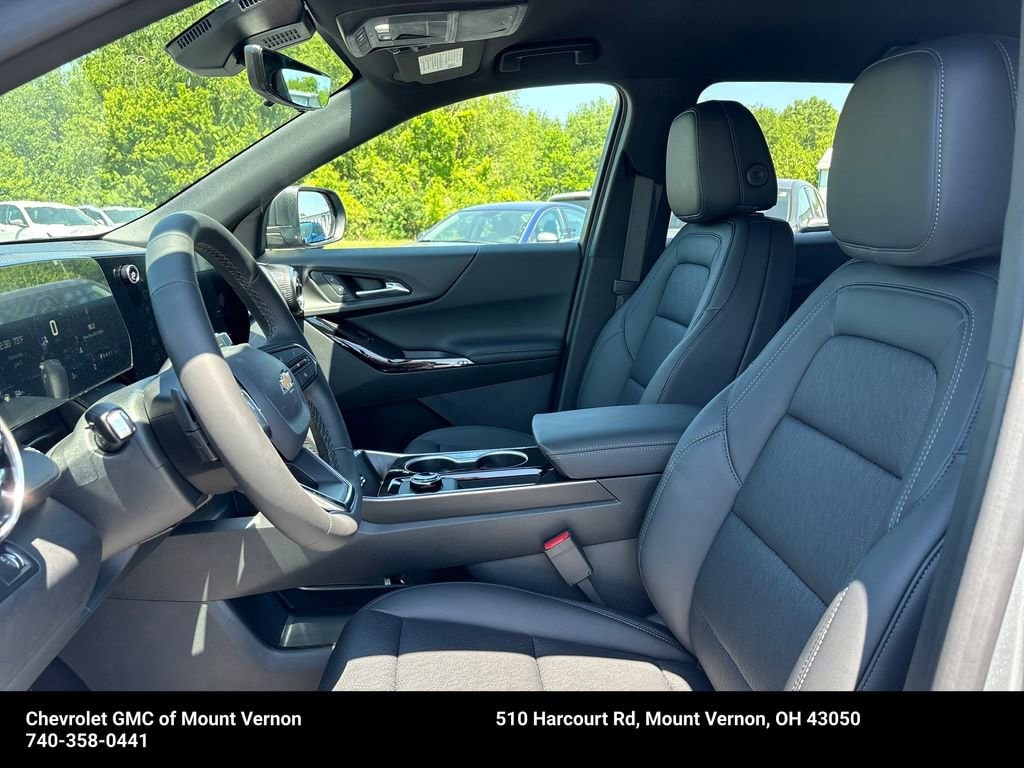 2026 Chevrolet Equinox LT - Photo 11