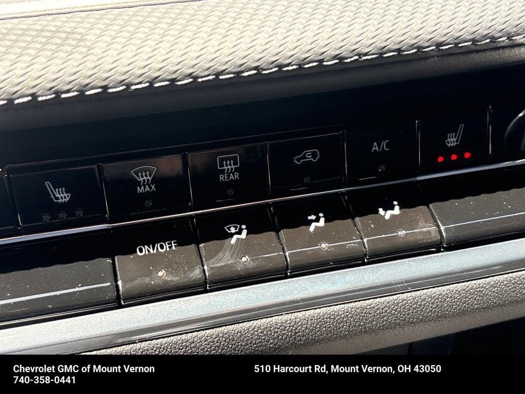 2027 Chevrolet Equinox LT - Photo 32