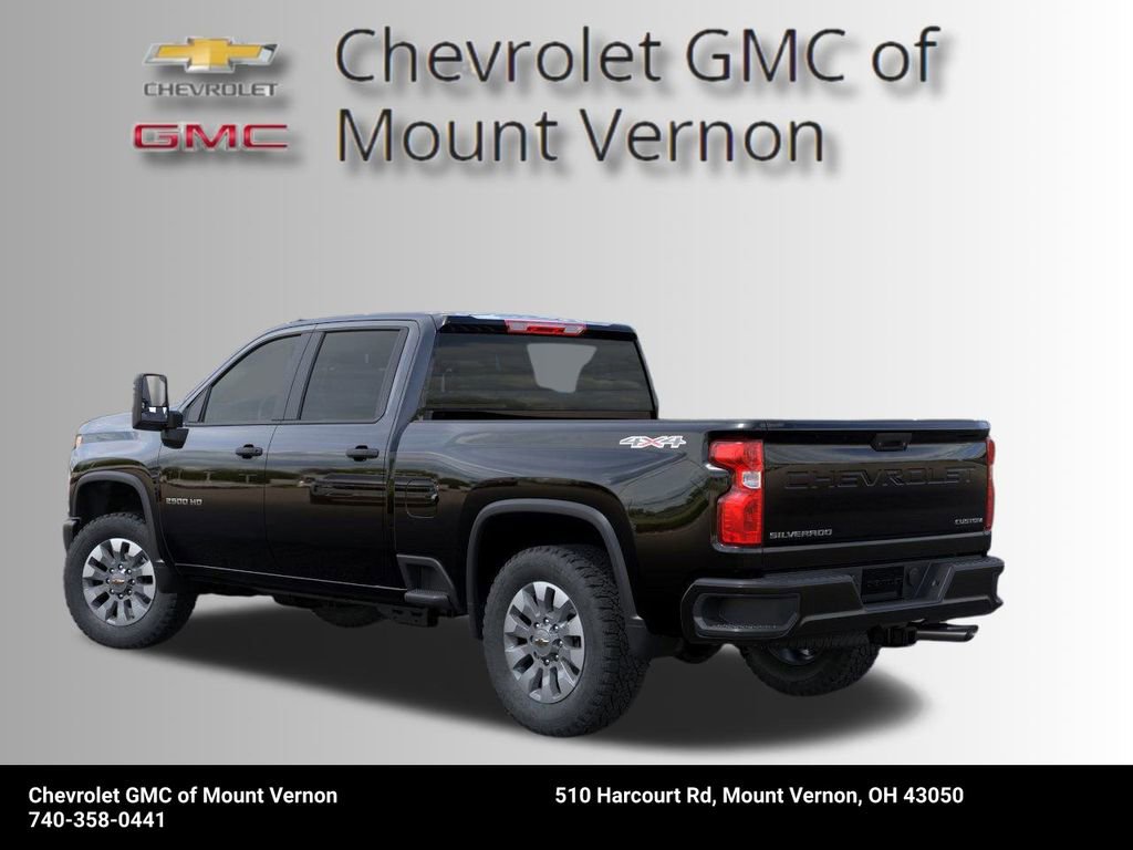2025 Chevrolet Silverado 2500HD Custom photo 2