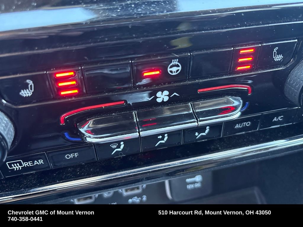 2022 Jeep Grand Cherokee Laredo photo 4