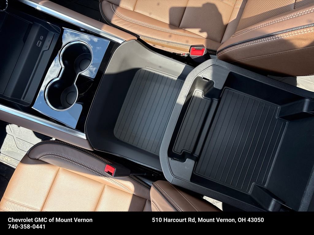 2026 Chevrolet Suburban High Country - Photo 21