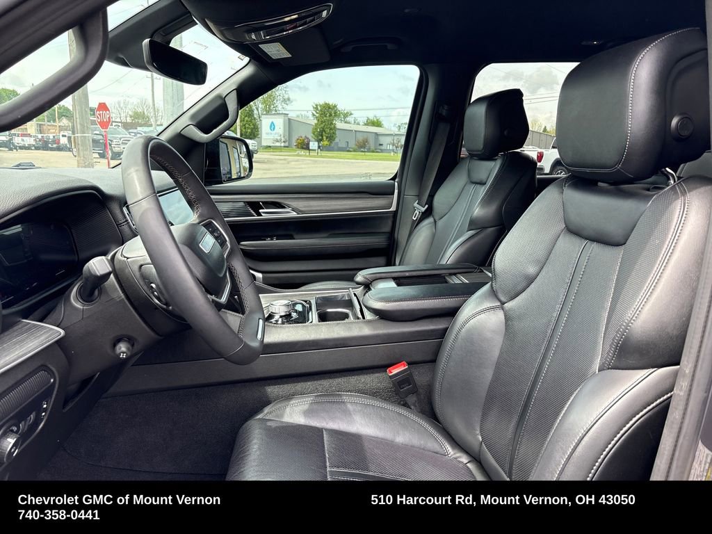 2024 Jeep Wagoneer L Series II - Photo 11