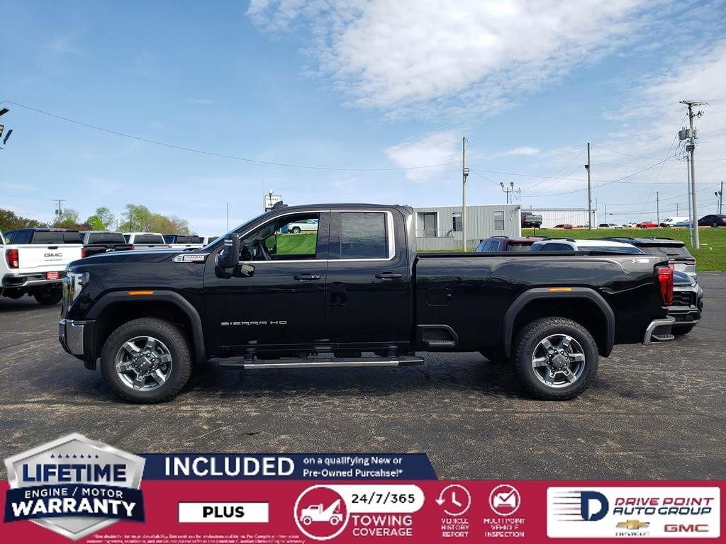 2025 Gmc Sierra 2500 HD SLE photo 3