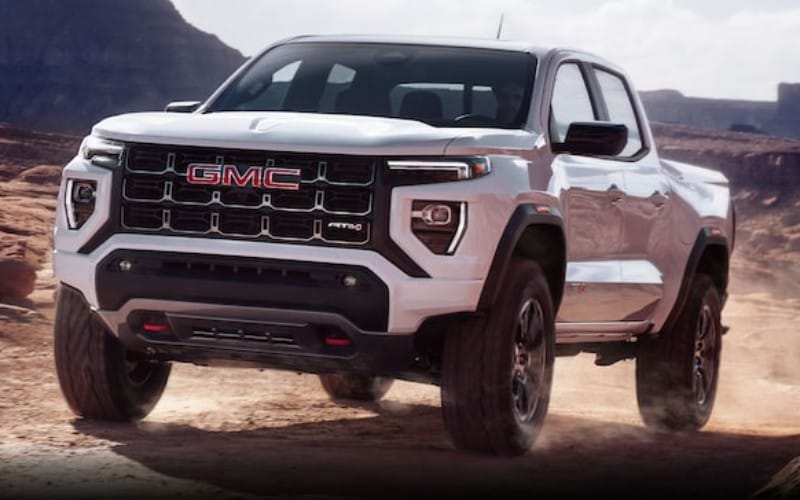 Exploring the 2024 GMC Canyon near Newark OH