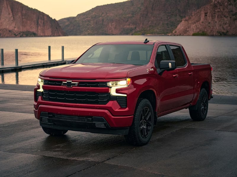 Explore the 2024 Chevrolet Silverado 1500 High Country Near Marion, OH