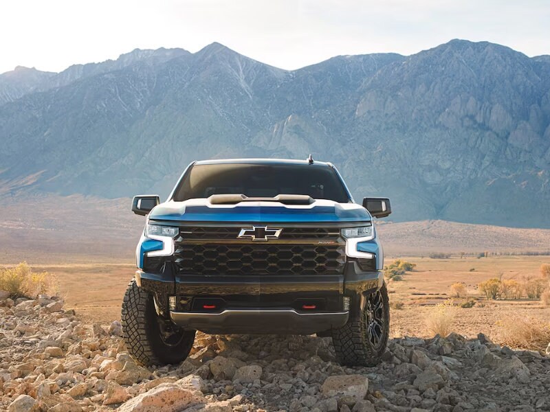 Dominance in Performance with the 2025 Chevrolet Silverado 1500 near Newark, OH