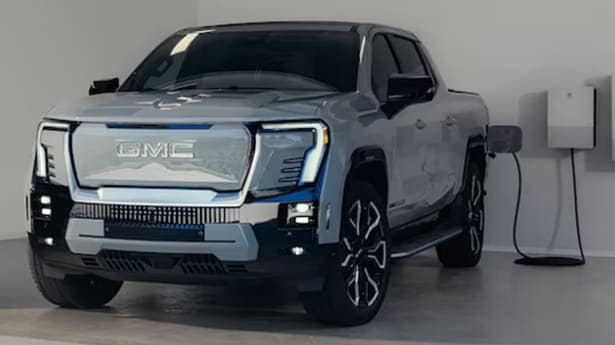 Does%20The%202025%20GMC%20Sierra%20EV%20Offer%20More%20Range_%202024%20vs%202025%20Model%20Compared%20post.jpg