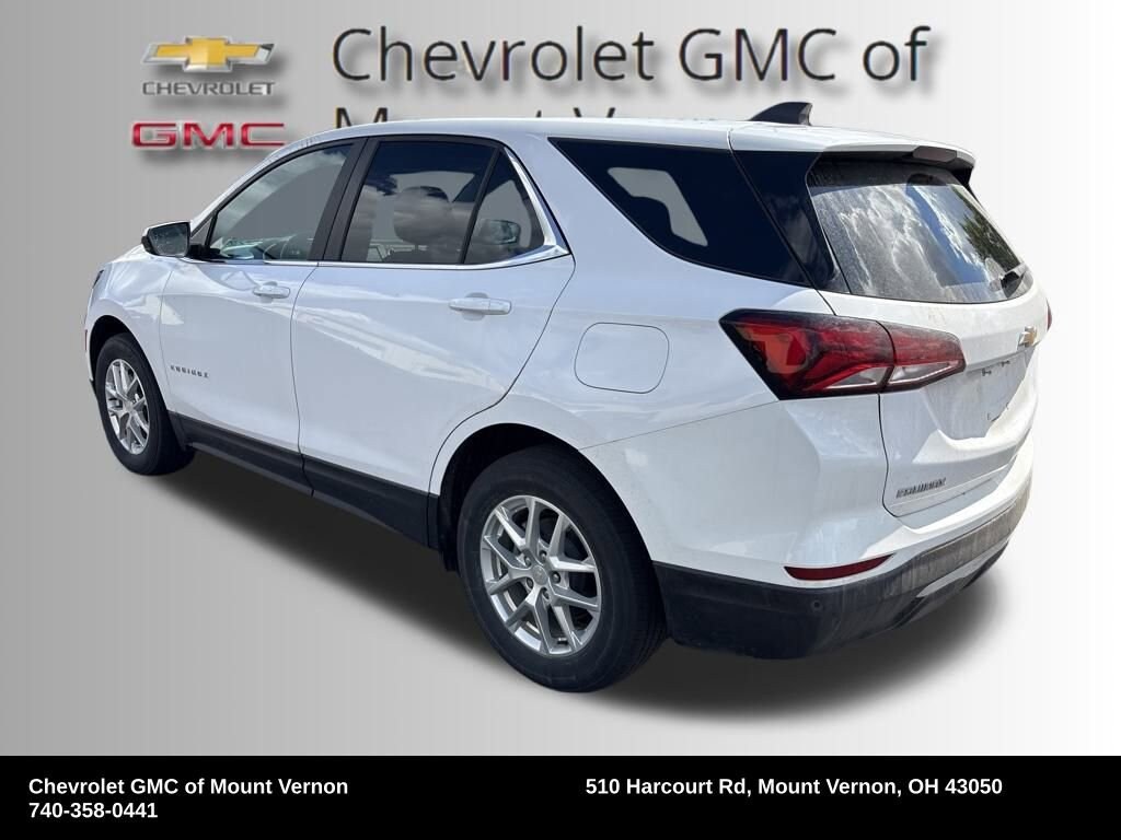2022 Chevrolet Equinox LT photo 3