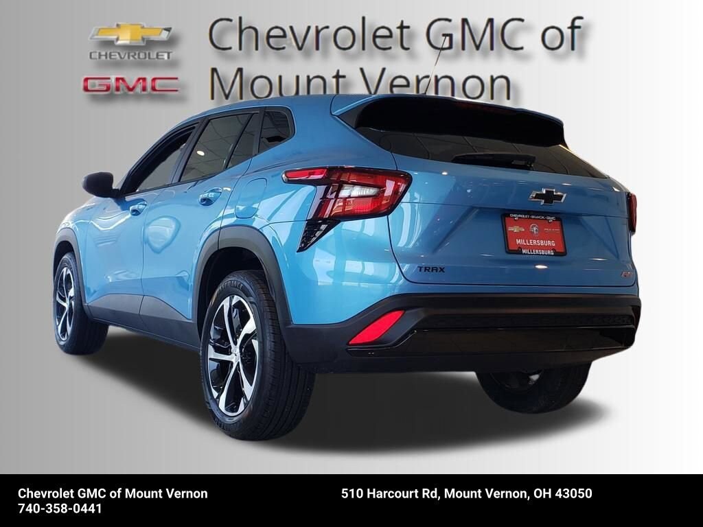 2025 Chevrolet Trax photo 4