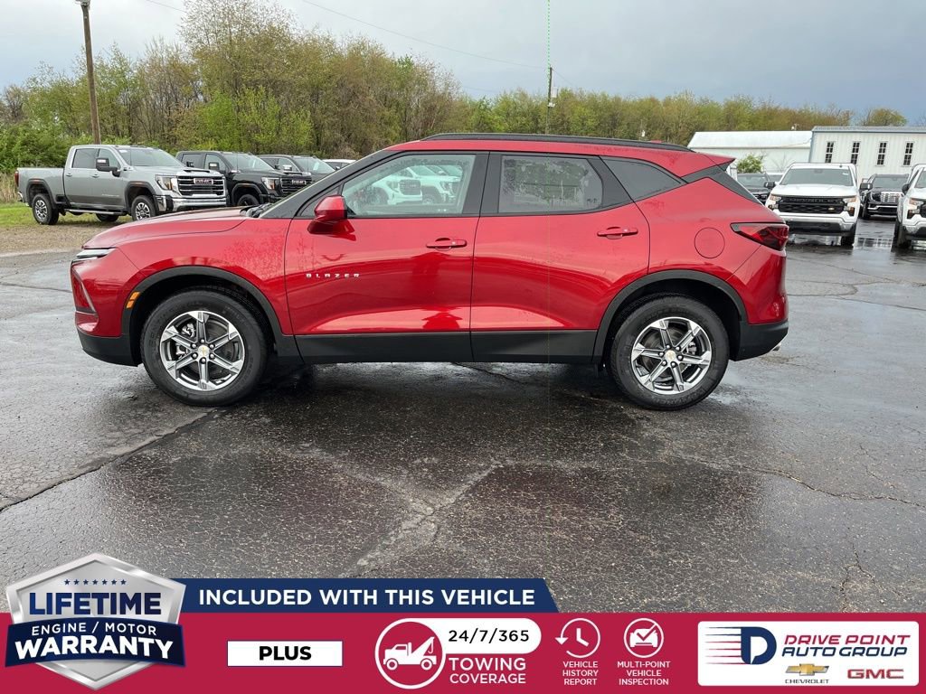 2025 Chevrolet Blazer 2LT photo 4