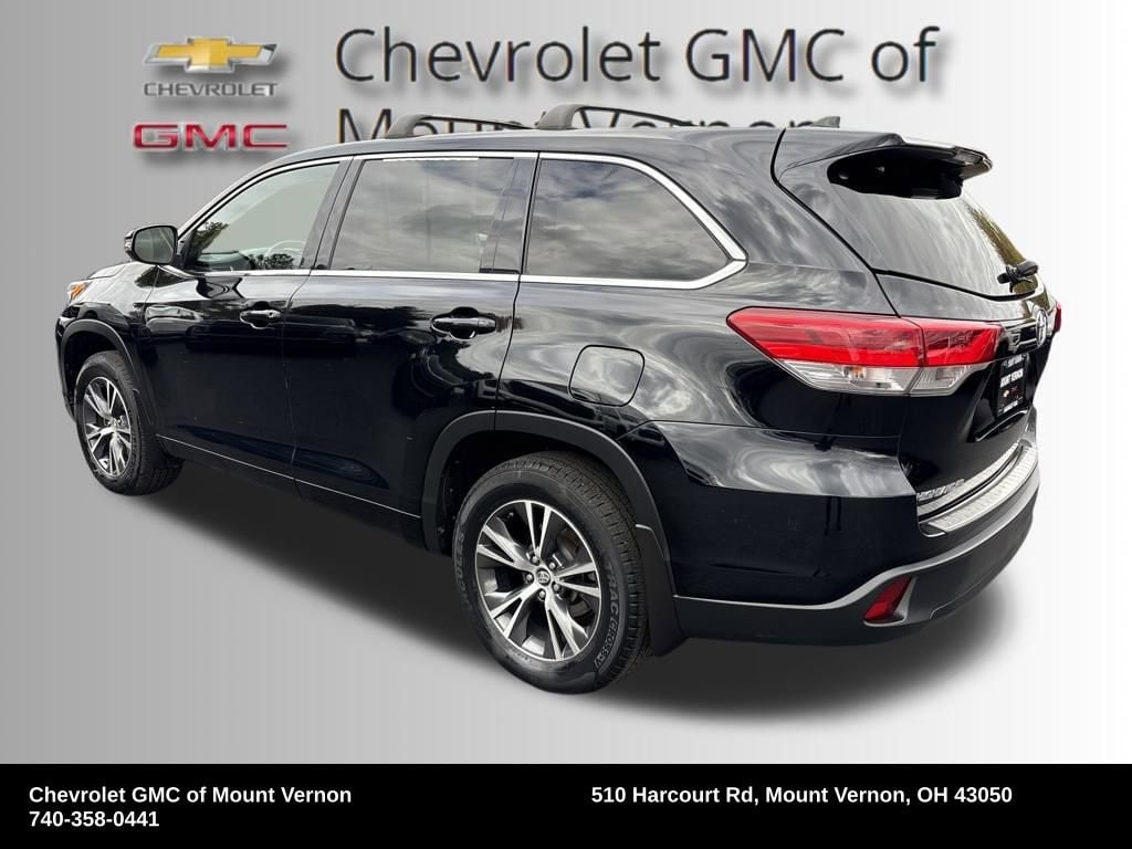 Used 2017 Toyota Highlander LE