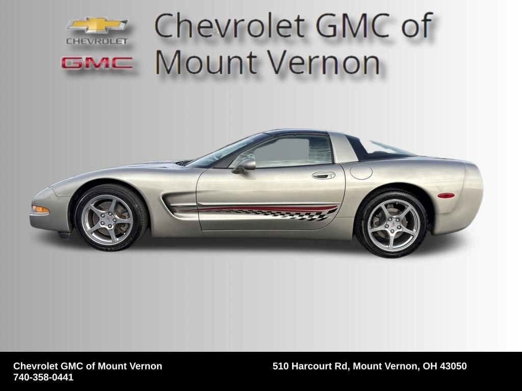 Used 2002 Chevrolet Corvette Base with VIN 1G1YY22G025105704 for sale in Mount Vernon, OH
