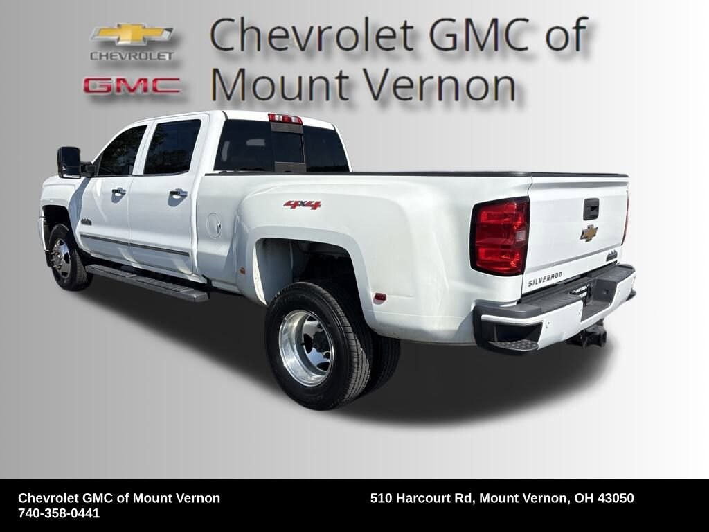 2015 Chevrolet Silverado 3500HD High Country photo 3