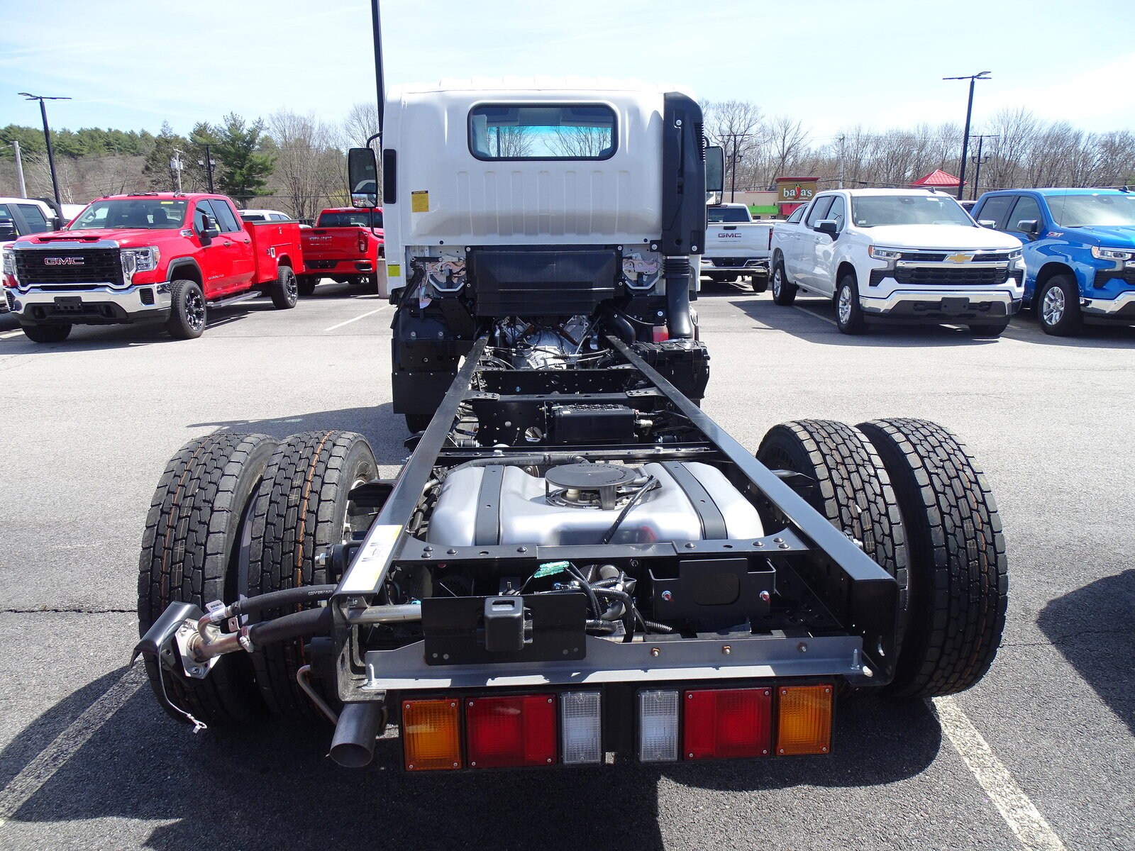 2024 Chevrolet Silverado 4500HD Base photo 4