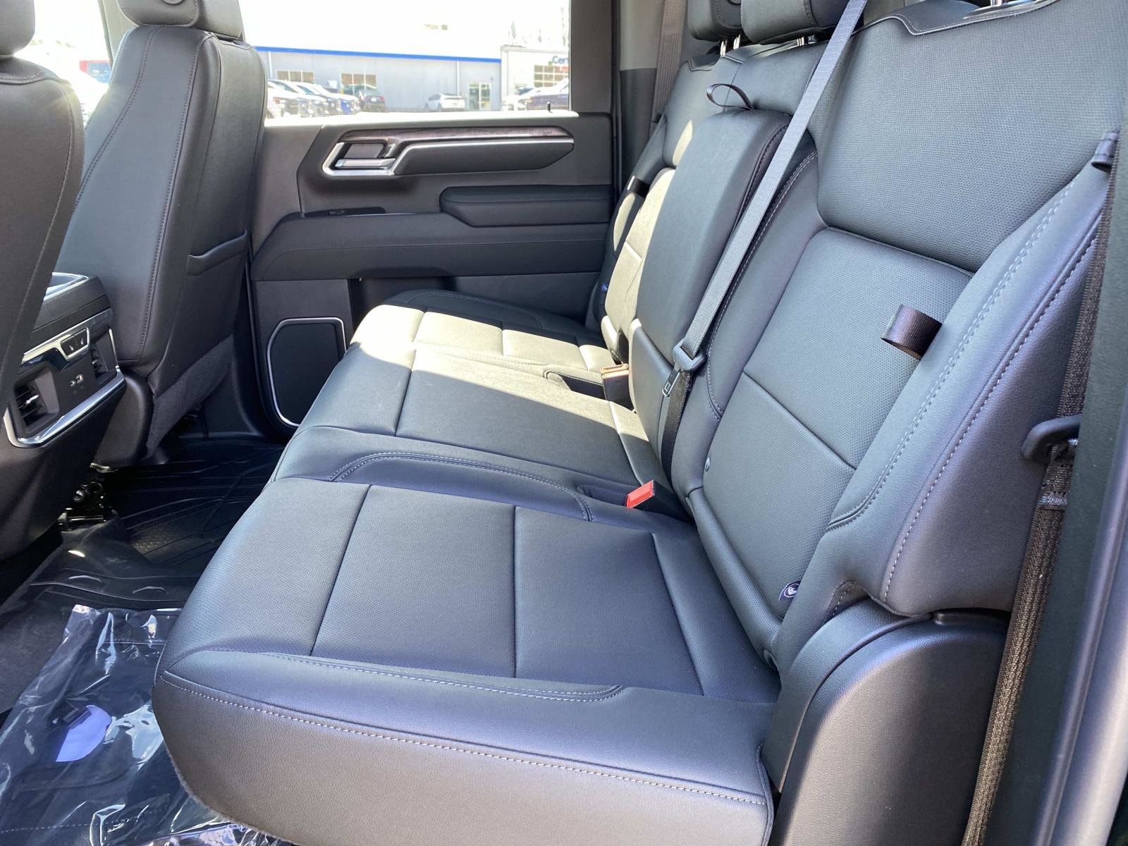 2026 Chevrolet Silverado 3500 HD LTZ - Photo 7