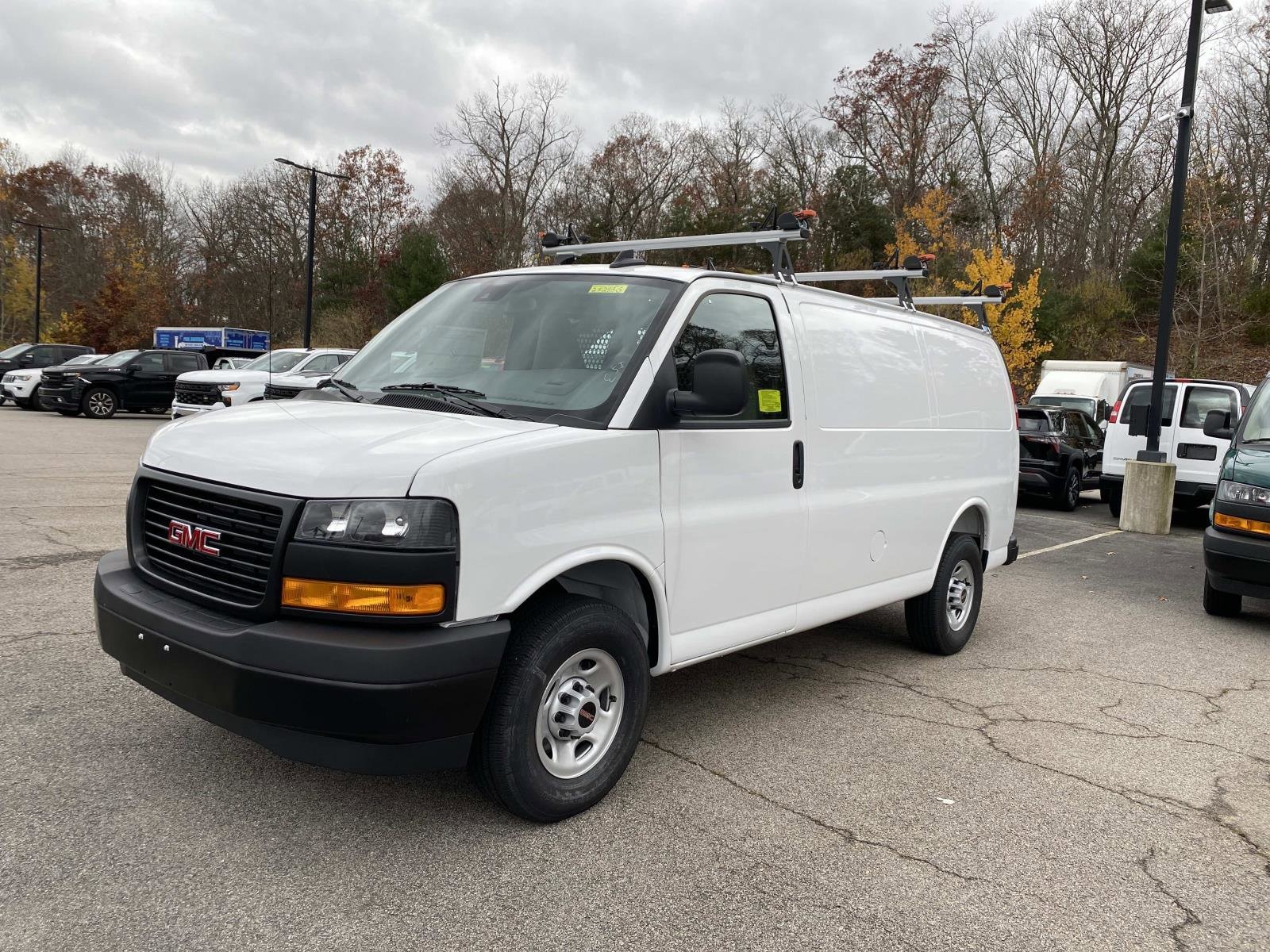 2025 GMC Savana Cargo Work Van's photo