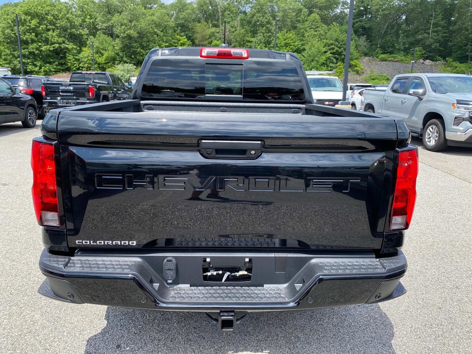 2025 Chevrolet Colorado Work Truck LT photo 3
