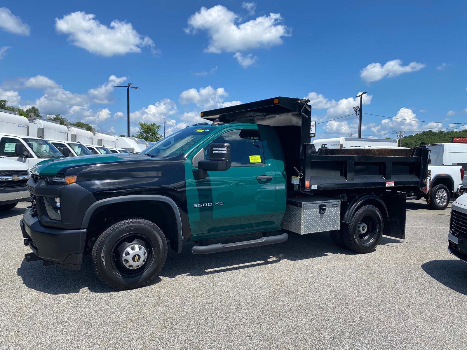 2021 Chevrolet Silverado 3500HD Work Truck photo 2