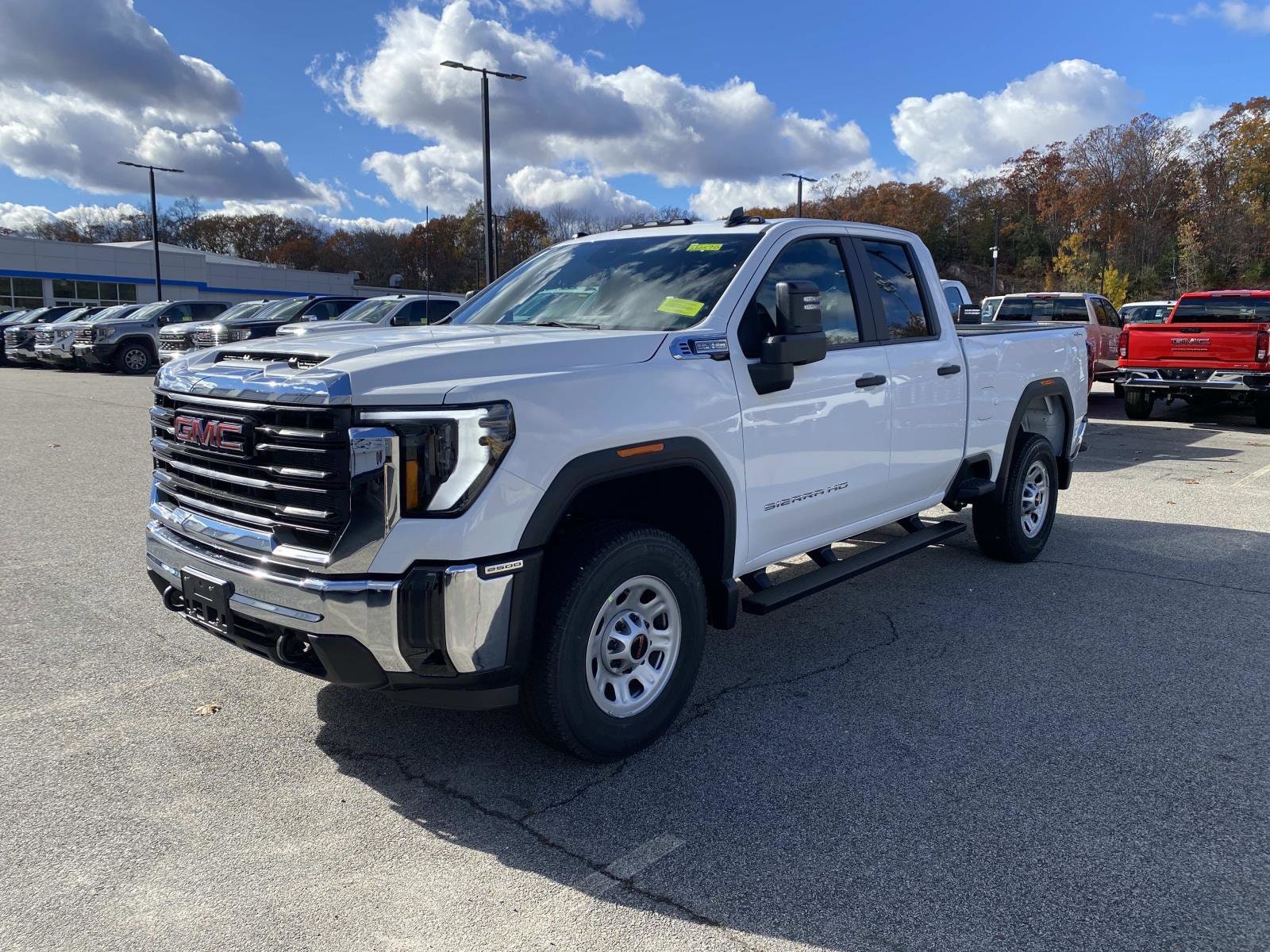 2026 GMC Sierra 2500HD Pro's photo