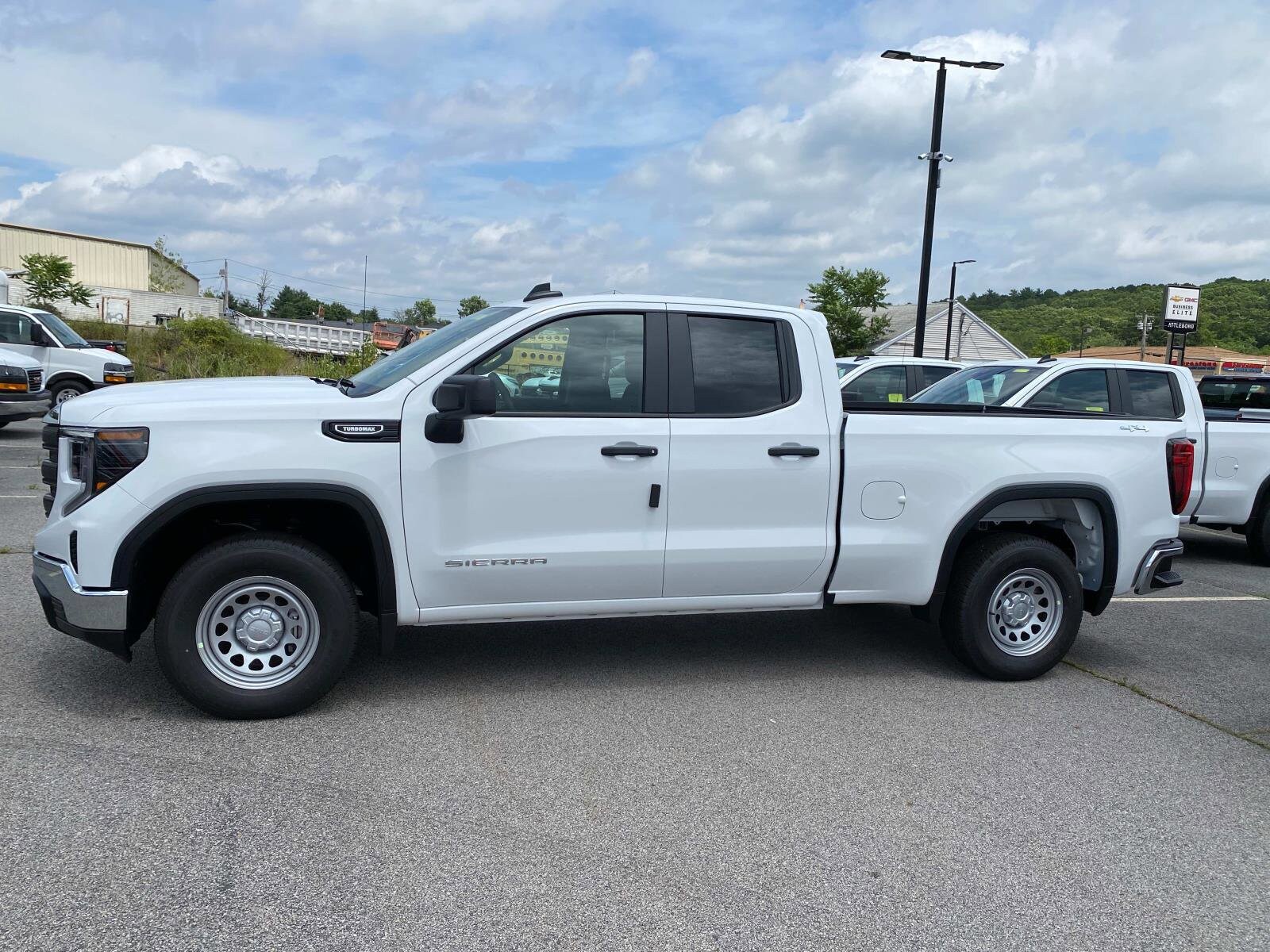 2025 Gmc Sierra 1500 Pro photo 2